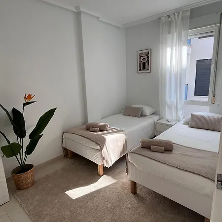 Ideal Modern Pool Clr